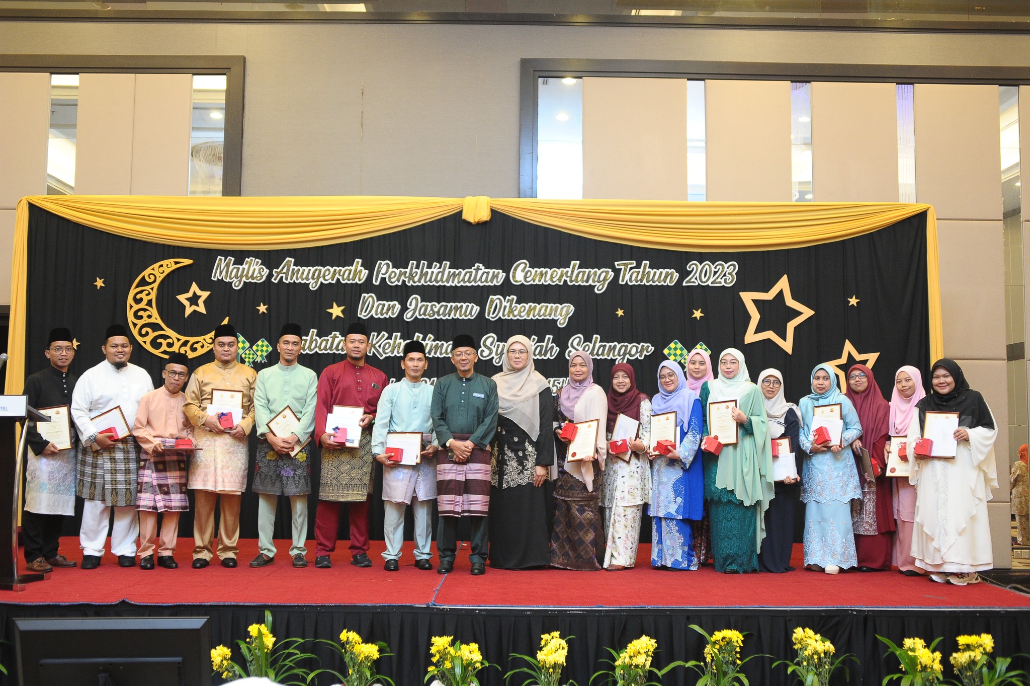 Majlis Anugerah Perkhidmatan Cemerlang Tahun 2022 Jasamu Dikenang 6