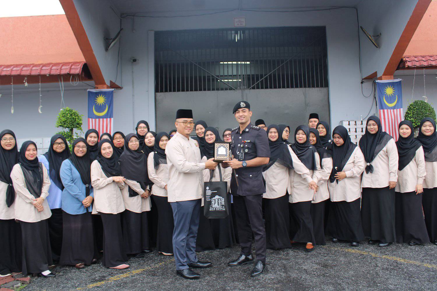 584615610 1406991491426312 2733610227932504347 n