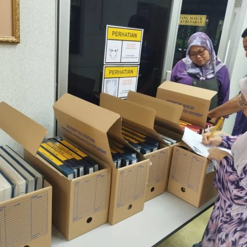 Inisiatif Pengurusan Rekod: Pemindahan 41 Buku Kausa ke Pusat Rekod Arkib Negara Malaysia
